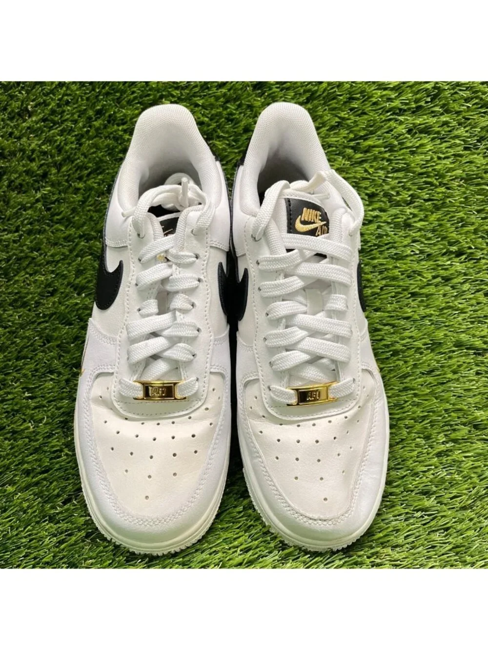 Nike Air Force 1 '07 Essential Womens Size 6.5 White Athletic Shoes Sneakers